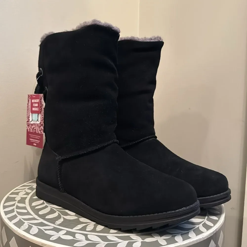 Muk Luks Ziggy Suede Boots Size 9 NWT Back Lace Up
